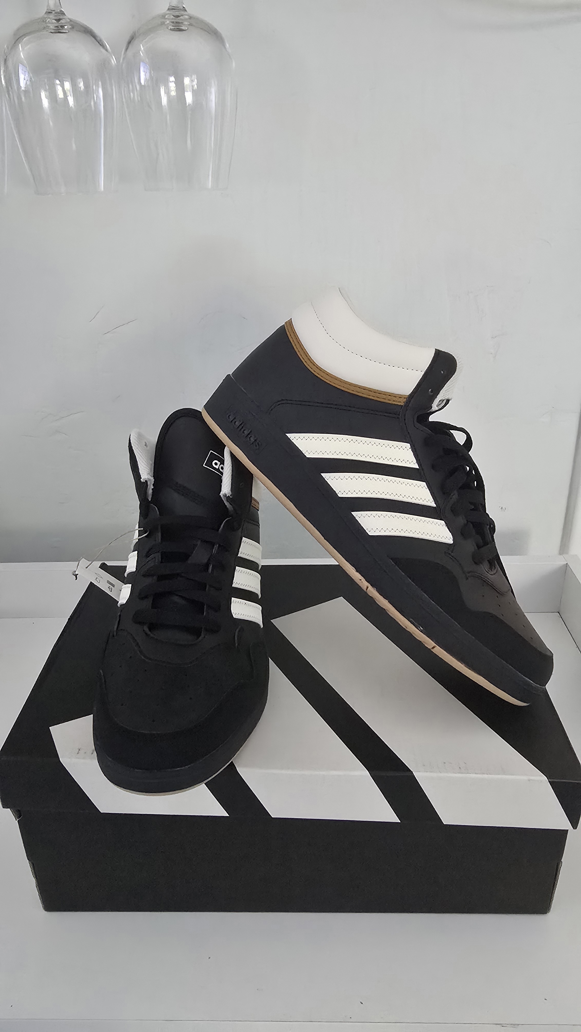 Adidas Hoops 3.0 Mid